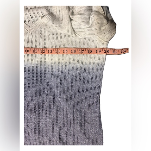 Tommy Bahama ombré Merino Wool, Alpaca Blend - Picture 4 of 7